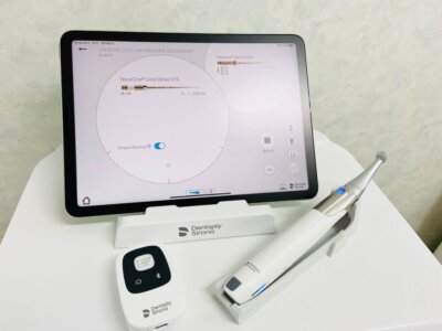 iPadを用いた自動根管拡大装置